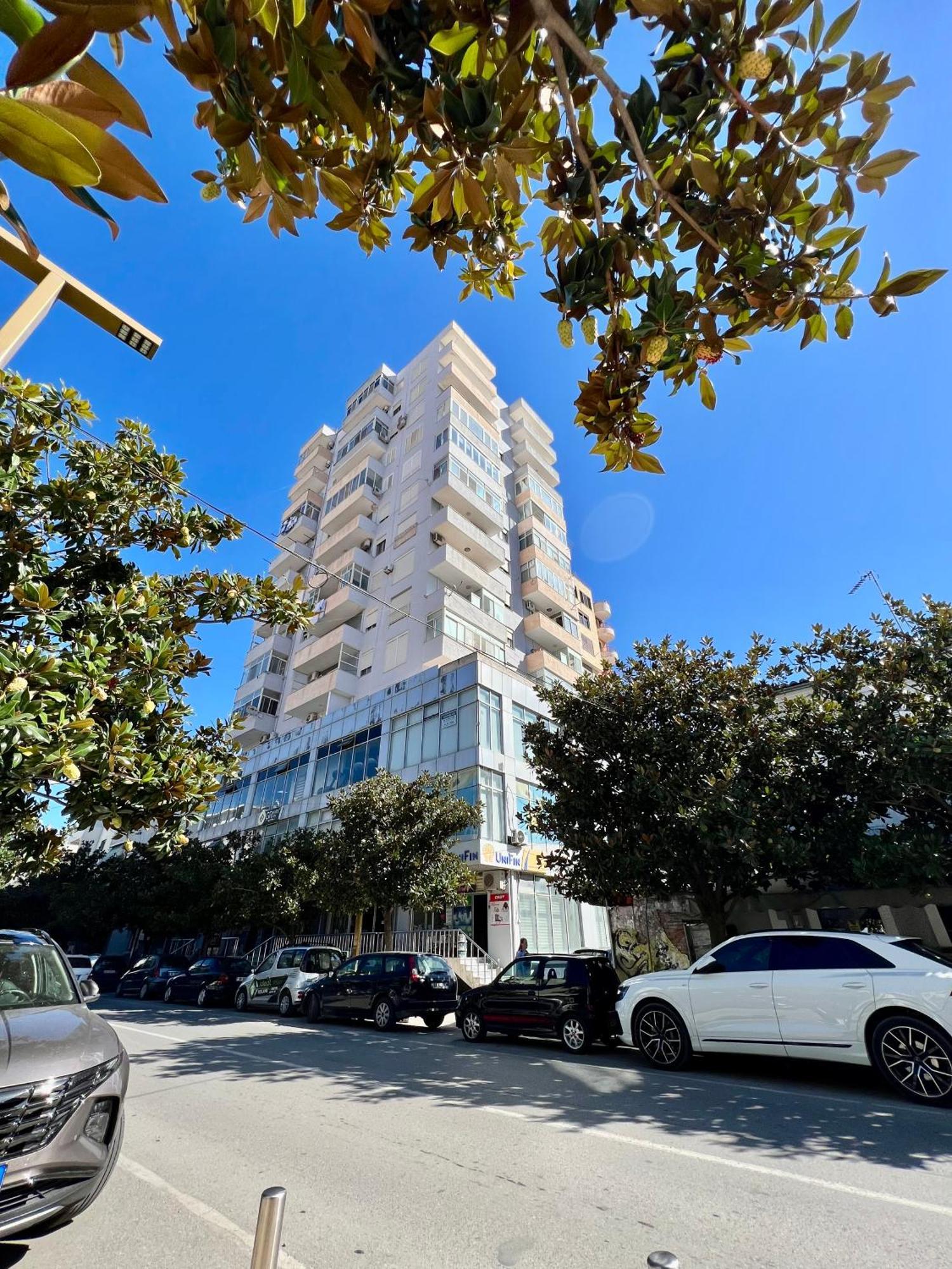 Luxury Apartments In City Center Durrës Exteriör bild