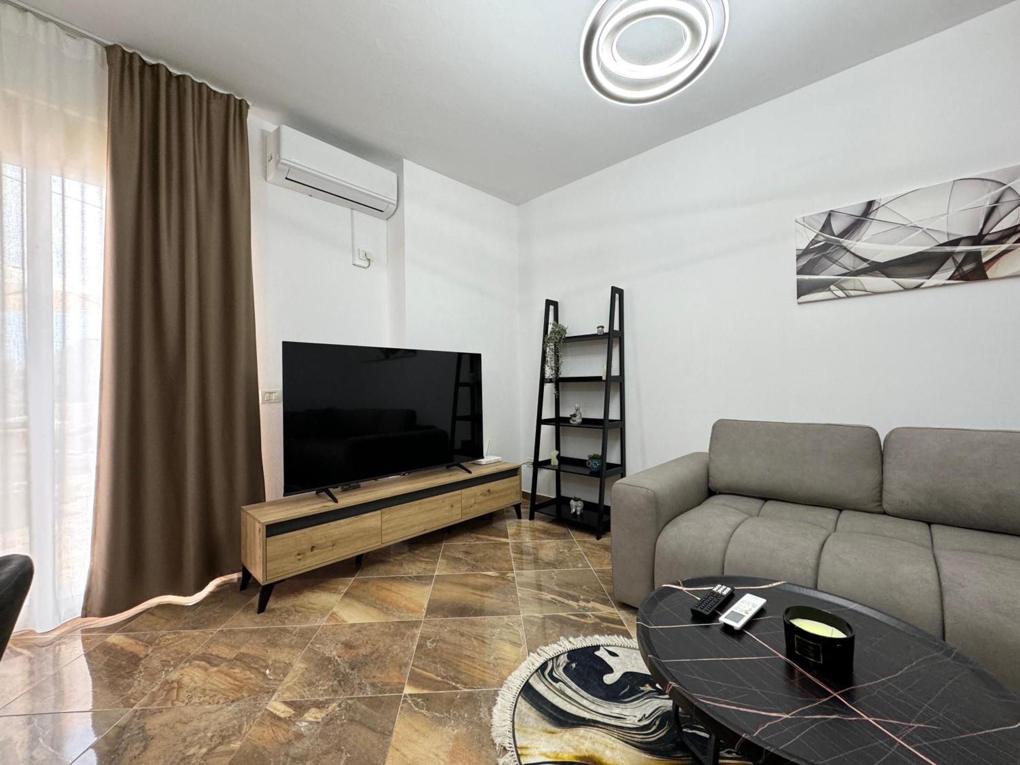 Luxury Apartments In City Center Durrës Exteriör bild